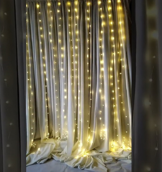 Занавес 3 на 2м белый 8 режимов, пульт