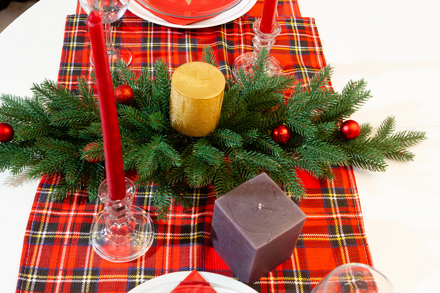 Сваг МОНИКА с шишками