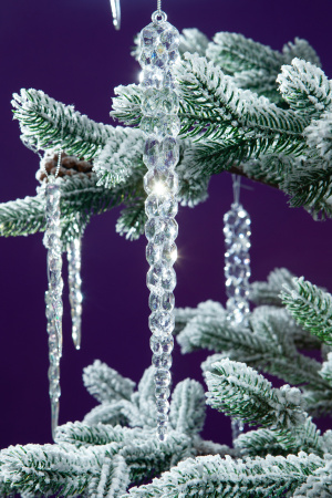 Ель БОРГО заснеженная с шишками