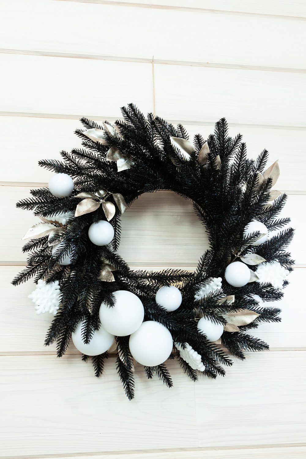 Венок  ЗВЕЗДНАЯ РОССЫПЬ 45 см.