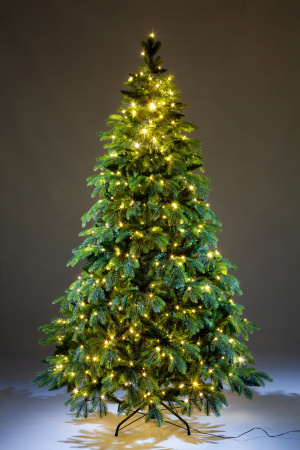 Ель ВЛАСТА зеленая с вплетенной гирляндой