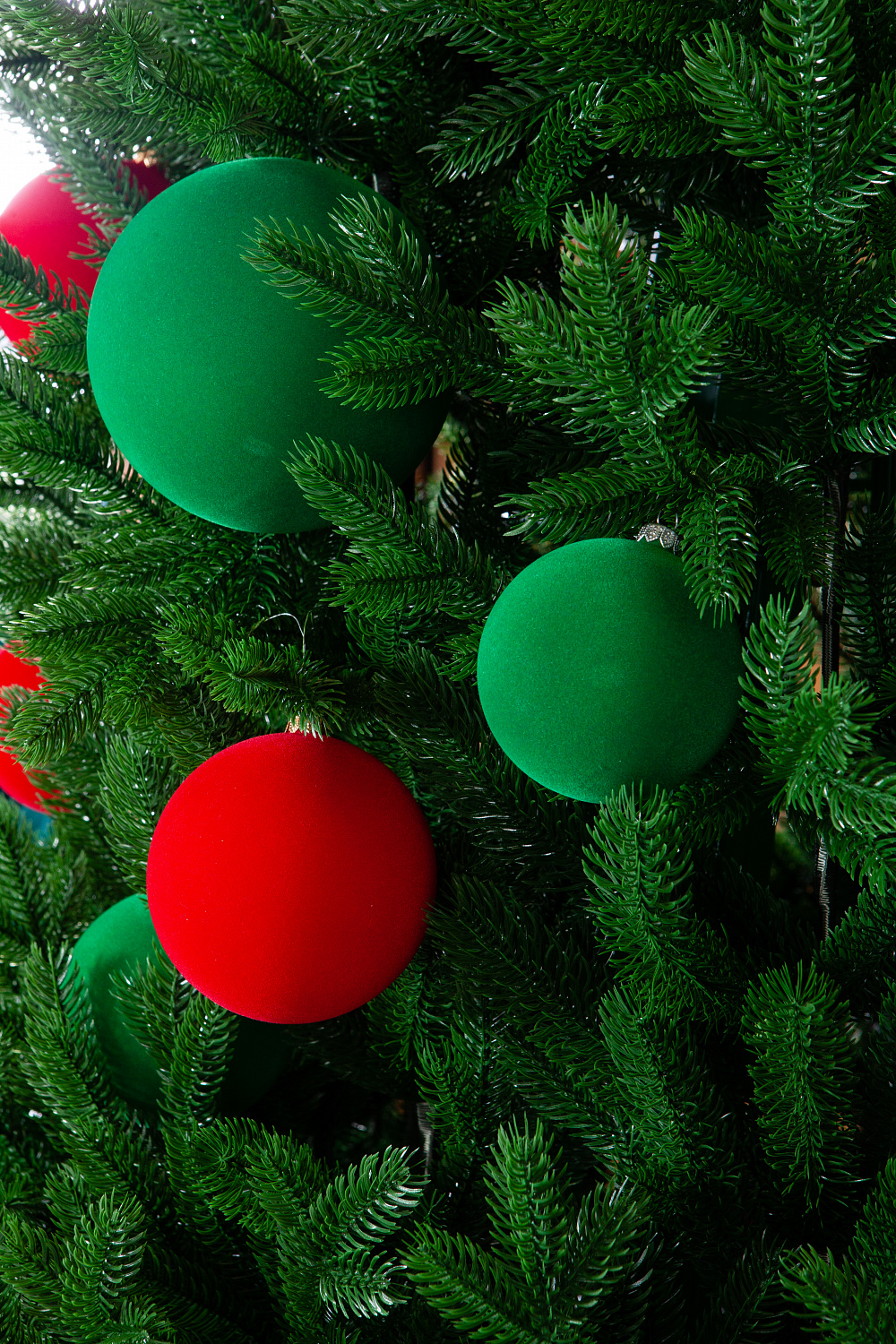 Набор бархатных шаров цвет зеленый